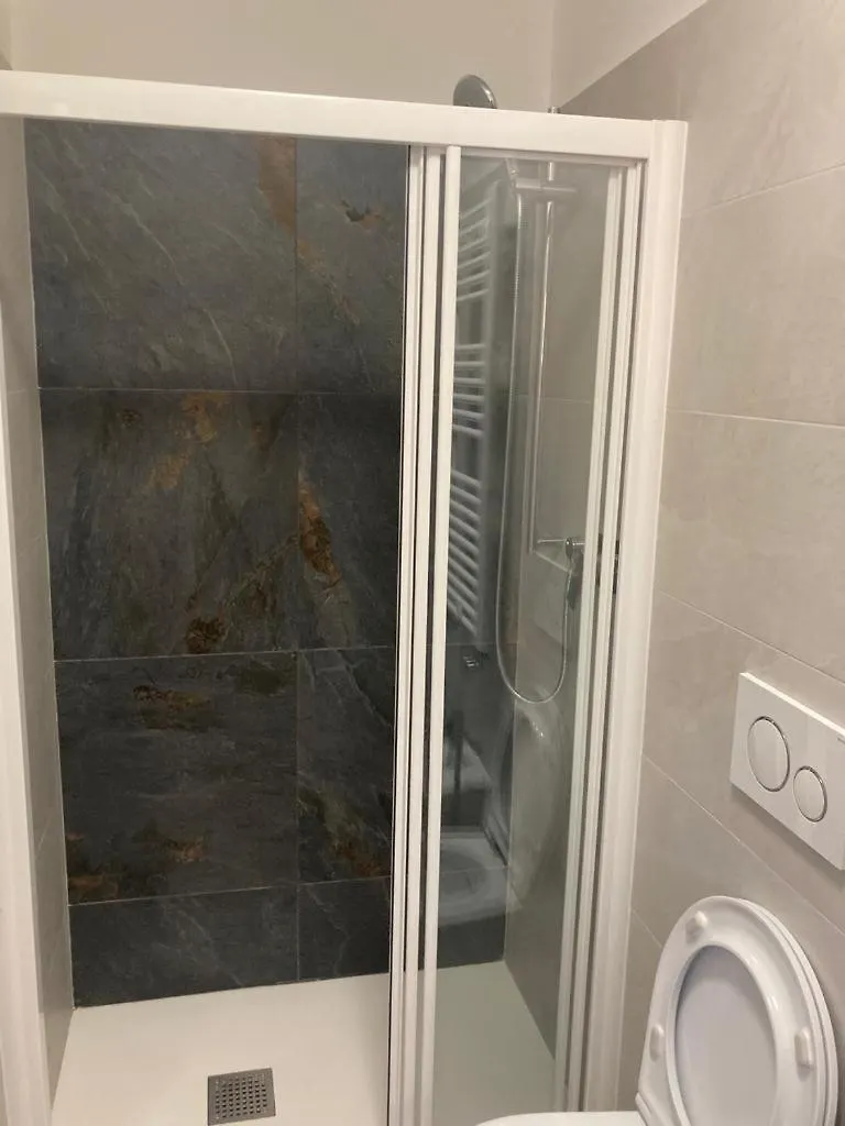 Colosseo Cozy Rooms - Centro & Wi-Fi Rome Italy