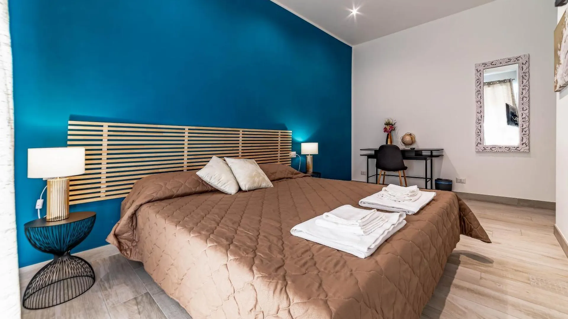 Colosseo Cozy Rooms - Centro & Wi-Fi Rome